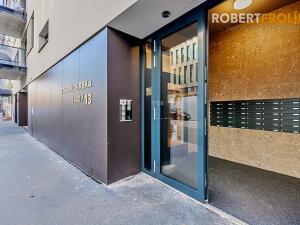 Pronájem bytu 3+kk, Praha - Košíře, Starokošířská, 75 m2