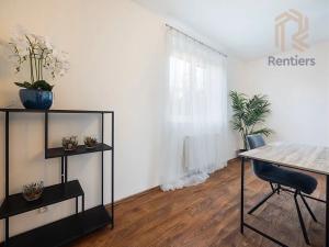 Prodej bytu 2+kk, Praha - Újezd nad Lesy, Domanovická, 67 m2