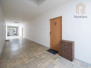 Prodej bytu 2+kk, Praha - Prosek, Vysočanská, 67 m2