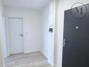 Pronájem bytu 2+kk, České Budějovice, Branišovská, 50 m2