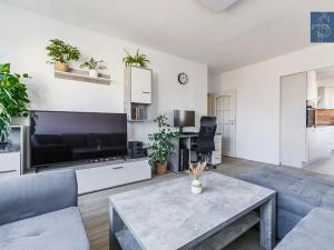 Prodej bytu 3+1, Praha - Újezd nad Lesy, Žárovická, 68 m2