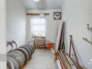 Prodej rodinného domu, Roupov, 525 m2