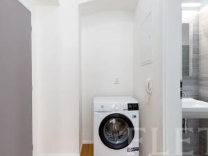 Pronájem bytu 1+kk, Praha - Libeň, Kotlaska, 25 m2