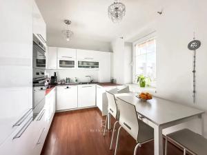 Prodej bytu 2+kk, Praha - Dolní Počernice, Národních hrdinů, 75 m2