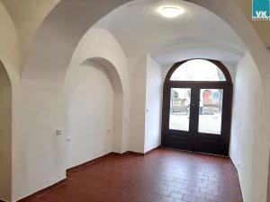 Pronájem obchodního prostoru, Litomyšl, Smetanovo náměstí, 25 m2