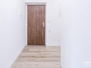 Pronájem bytu 2+1, Hradec Králové, Buzulucká, 70 m2