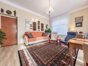 Prodej rodinného domu, Praha - Strašnice, Břežanská, 215 m2