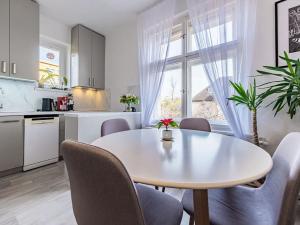 Prodej rodinného domu, Praha - Strašnice, Břežanská, 215 m2