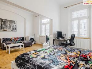 Pronájem bytu 2+1, Karlovy Vary, Zeyerova, 52 m2