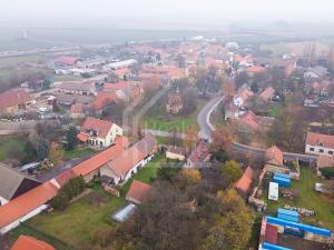 Prodej podílu pozemku, Třebíz, 161602 m2