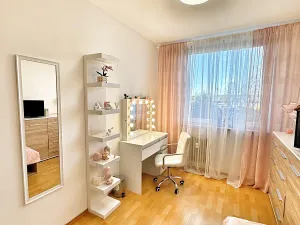 Prodej bytu 3+1, Kladno, Vít. Nezvala, 65 m2