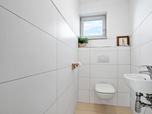 Prodej rodinného domu, Mníšek, Pastviny, 136 m2