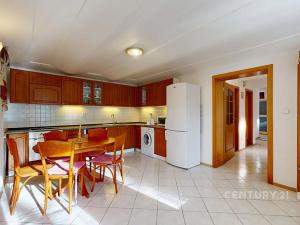 Prodej rodinného domu, Loket, 261 m2