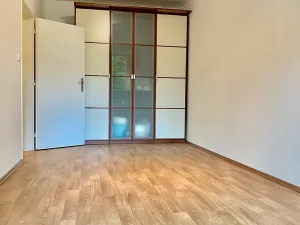 Prodej bytu 2+kk, Praha - Troja, Hnězdenská, 48 m2