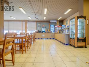 Pronájem kanceláře, Praha - Štěrboholy, K Hrušovu, 59 m2