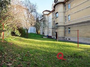 Prodej bytu 3+1, Praha - Smíchov, U Pernikářky, 98 m2