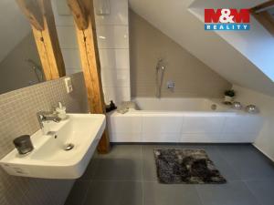 Pronájem bytu 2+kk, Jablonec nad Nisou, Jiráskova, 66 m2