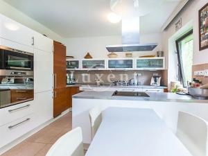 Pronájem rodinného domu, Praha - Kunratice, Ke hrádku, 417 m2