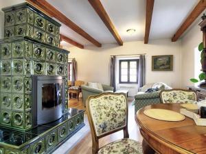 Prodej ubytování, Křivoklát, 190 m2