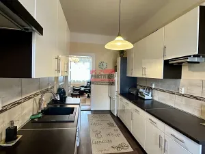 Prodej podílu rodinného domu, Praha - Hloubětín, Poděbradská, 645 m2