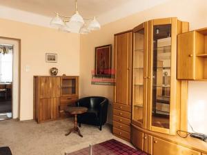 Prodej podílu rodinného domu, Praha - Hloubětín, Poděbradská, 645 m2