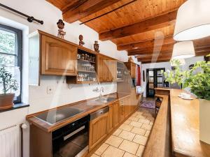 Prodej komerční nemovitosti, Přelíc, 460 m2