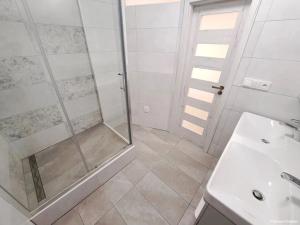 Pronájem bytu 2+1, Hradec Králové, třída Edvarda Beneše, 62 m2