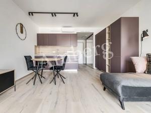 Pronájem bytu 1+kk, Praha - Karlín, Křižíkova, 34 m2