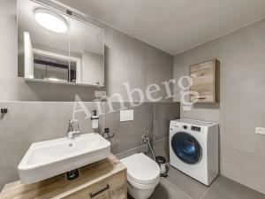 Pronájem bytu 1+kk, Praha - Karlín, Křižíkova, 34 m2