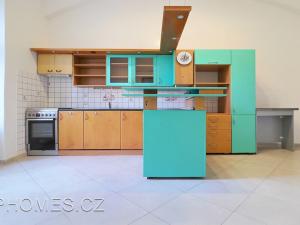 Pronájem bytu 2+1, Praha - Nové Město, Pod Slovany, 62 m2