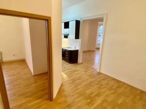 Pronájem bytu 2+1, Brno, Jana Uhra, 73 m2