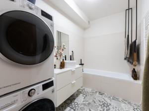 Prodej bytu 2+kk, Veleň - Mírovice, Polní, 49 m2