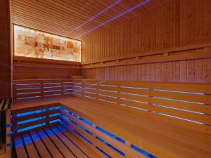 Prodej bytu 2+kk, Horní Planá, Náměstí, 59 m2