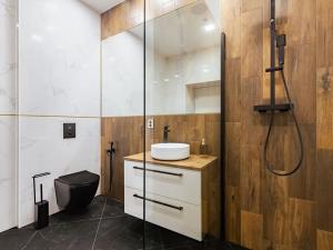 Prodej bytu 2+kk, Horní Planá, Náměstí, 59 m2