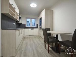 Pronájem bytu 2+1, Roudnice nad Labem, Budovatelů, 51 m2