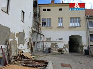 Prodej činžovního domu, Jaroslavice, Náměstí, 420 m2