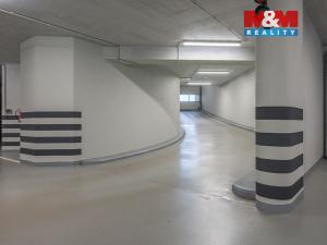 Pronájem garážového stání, Benešov, Dukelská, 14 m2