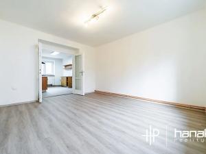 Prodej bytu 2+1, Olomouc, Jungmannova, 52 m2