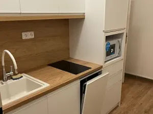 Pronájem kanceláře, Praha - Žižkov, Tovačovského, 86 m2