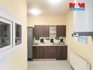 Pronájem obchodního prostoru, Slaný, Husova, 83 m2