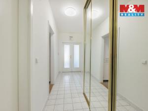 Prodej bytu 2+kk, Praha, V kapslovně, 58 m2