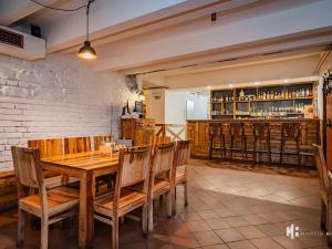 Prodej restaurace, Praha - Strašnice, Gutova, 301 m2