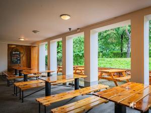 Prodej restaurace, Praha - Strašnice, Gutova, 301 m2