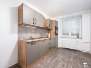 Pronájem bytu 2+1, Pardubice - Zelené Předměstí, Josefa Ressla, 59 m2