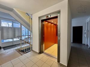 Pronájem bytu 2+kk, Praha - Háje, Anežky Malé, 42 m2