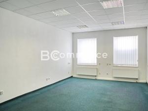 Pronájem kanceláře, Modřice, Masarykova, 510 m2