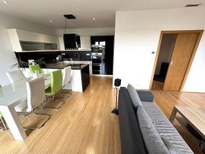 Prodej bytu 3+kk, Pohořelice, Znojemská, 115 m2