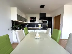 Prodej bytu 3+kk, Pohořelice, Znojemská, 115 m2