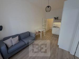 Pronájem bytu 2+kk, Praha - Strašnice, Za poštou, 39 m2