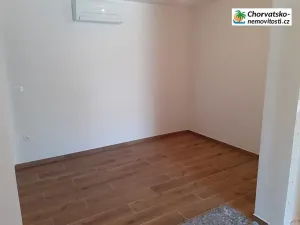 Prodej rodinného domu, Novalja, Chorvatsko, 111 m2